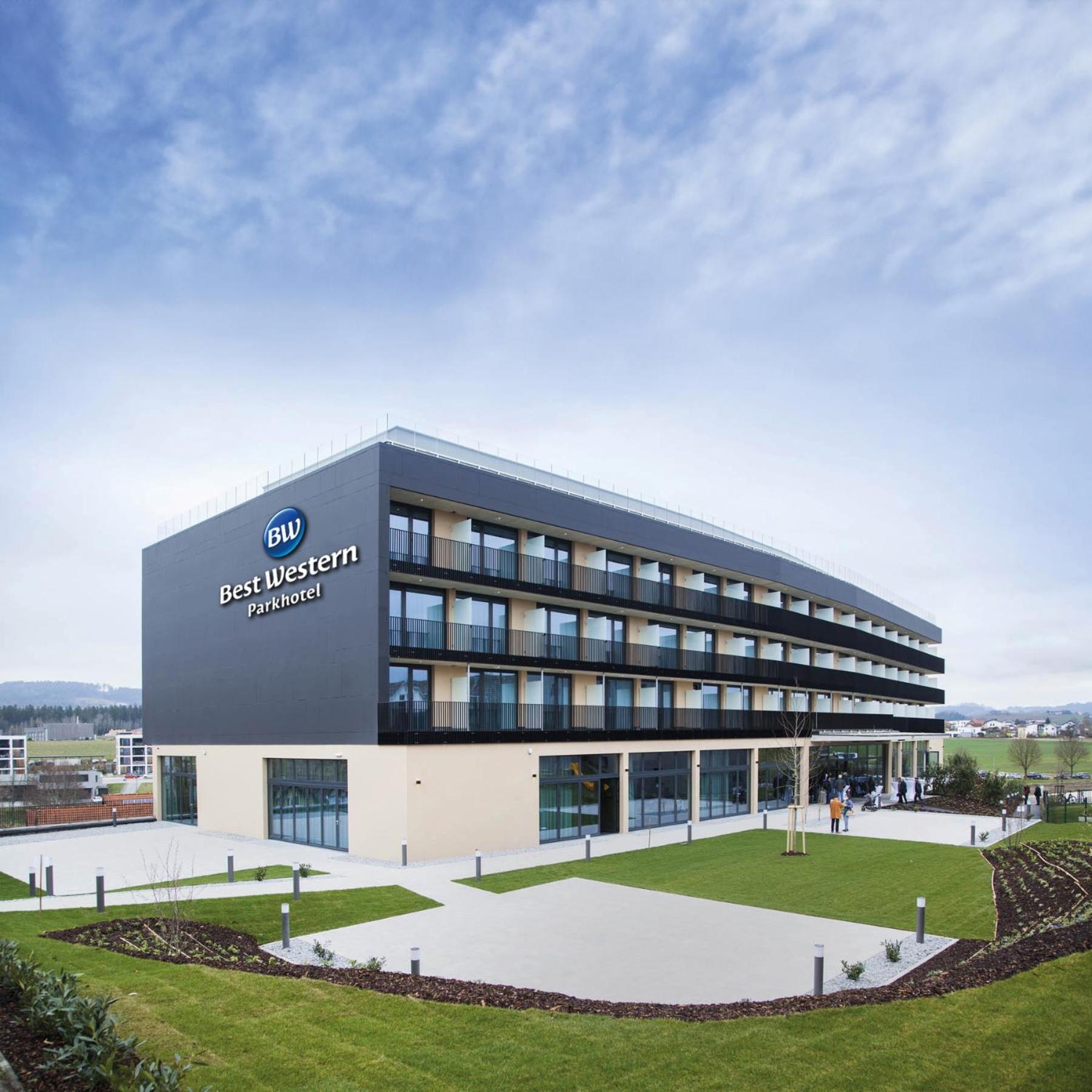 Best Western Parkhotel Hagenberg Hagenberg im Muhlkreis Екстериор снимка