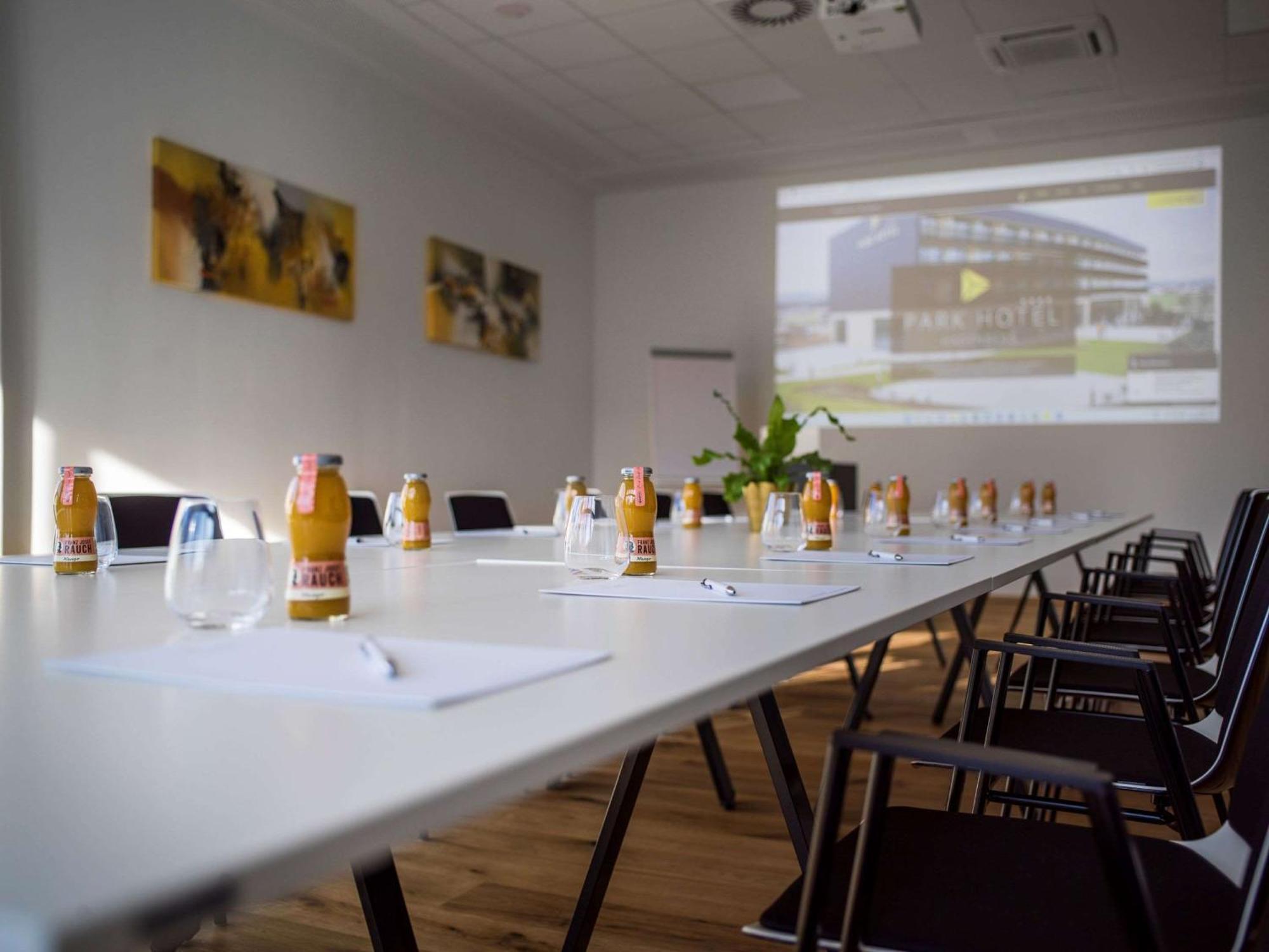 Best Western Parkhotel Hagenberg Hagenberg im Muhlkreis Екстериор снимка