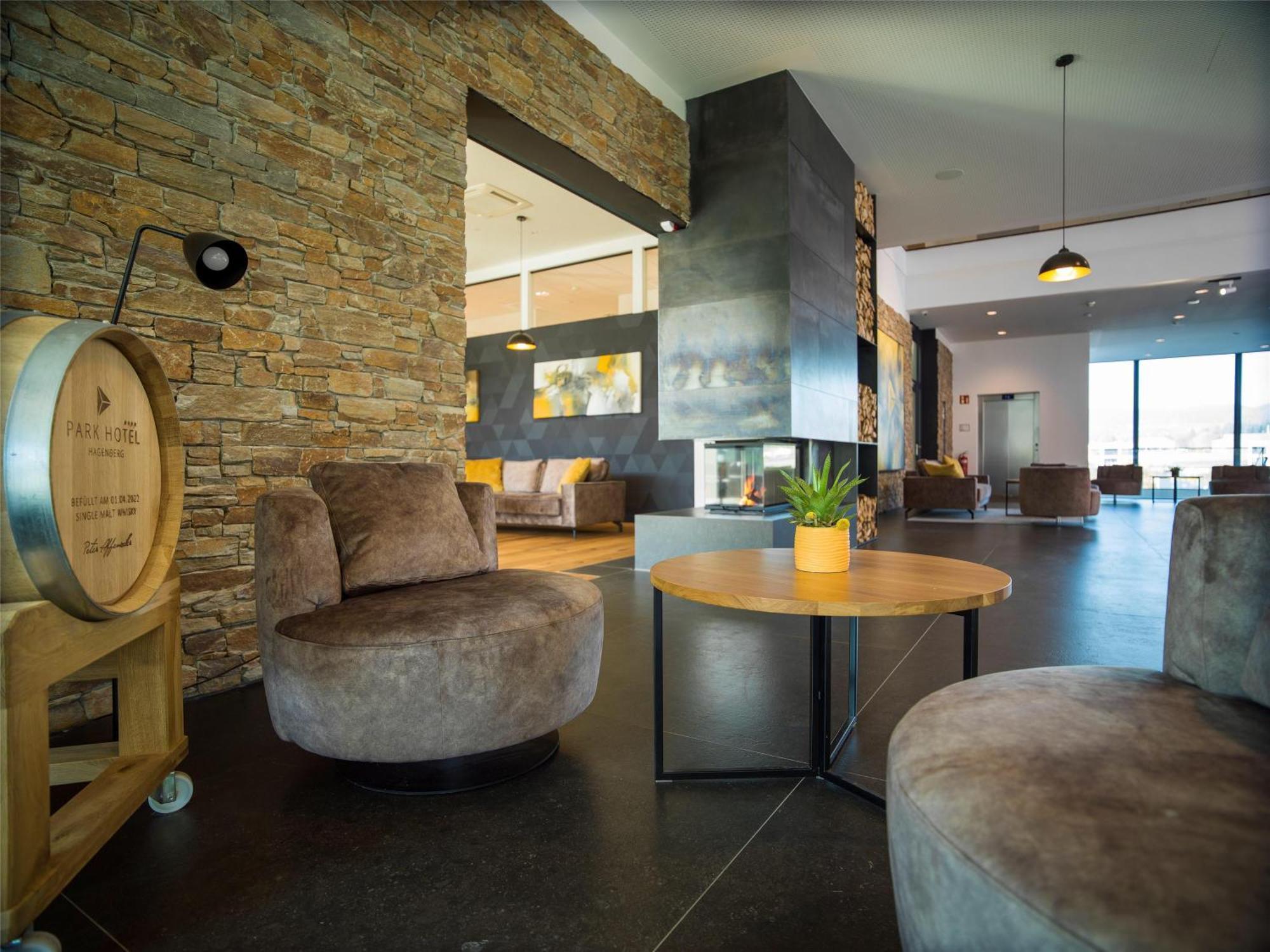 Best Western Parkhotel Hagenberg Hagenberg im Muhlkreis Екстериор снимка